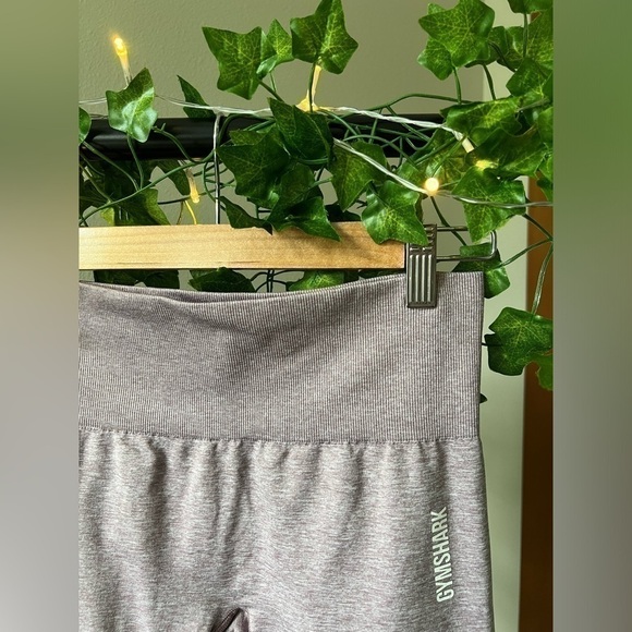 Gymshark mid rise Mauve pink leggings size small - Picture 3 of 5